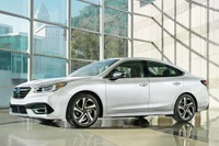 スバル レガシィ セダン新型がデビュー、2.4直噴ターボ搭載…シカゴモーターショー2019 画像