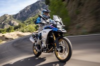 BMW、F850GSアドベンチャー 新型を発売　23リットル大容量タンクを採用［詳細画像］ 画像