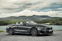BMW 8シリーズ 新型、カブリオレを発売 1838万円 画像