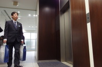 エレベーターの呼び出しと行き先階をスマホで自動設定 三菱電機ビルテクノサービス 画像
