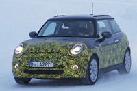 MINIのEVは、BMWの新モデル「i1」との兄弟車に…発表は2019年秋か 画像
