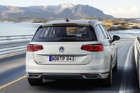VW パサートPHVに改良新型、EVモード4割拡大…ジュネーブモーターショー2019で発表予定 画像