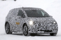 VWの次世代EV「ID.」第1弾の名前は『ネオ』…最新テスト車両を目撃 画像