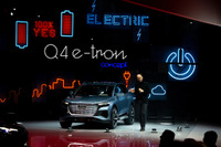 アウディの電動SUV第2弾『Q4 e-tron』、航続450km以上…ジュネーブモーターショー2019 画像
