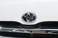 データシステム、エンブレムフロントカメラキット発売へ まずはハイエース / オデッセイ用 画像
