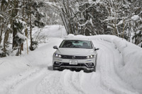 VW ティグアン&パサート、ディーゼルエンジン×四輪駆動の安定した快適な雪上ドライブ 画像