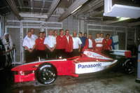 【トヨタF1ドリーム】発表一番乗り? ---F1ニューマシン2002年型 画像