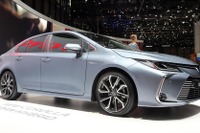 トヨタ カローラセダン 新型、欧州でハイブリッドを初の設定…ジュネーブモーターショー2019 画像