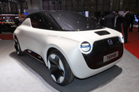ホンダ TOMO は13名の学生によるEVコンセプト…ジュネーブモーターショー2019［詳細画像］ 画像