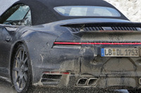 ポルシェ 911ターボ カブリオレ 新型、600馬力オーバーで2020年3月デビューか 画像