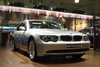 単独企業でも生き残れる---BMWの業績は絶好調、『ミニ』も貢献!! 画像