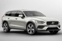 【ボルボ V60クロスカントリー 新型】オフロード性能向上 549万円より 画像