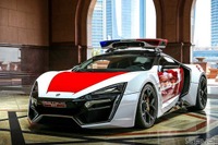 逃走は不可能…4.5億円のハイパーパトカー、アブダビ警察が導入 画像