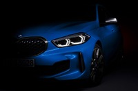 BMW 1シリーズ 新型、納車は2019年内に開始へ…ティザーイメージ 画像