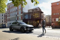 ポルシェ、「ARビジュアライザーアプリ」開発…スマホでポルシェ車を3D仮想体験 画像