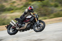 【インディアン FTR1200 試乗】FTR1200はバイクの進化に一石を投じたのか…和歌山利宏 画像