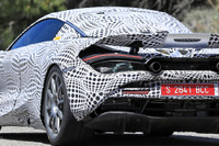 スーパーカーにV6ハイブリッドの波?マクラーレン新型プロトタイプの正体は 画像