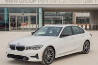 BMW、最新デジタル工場を開所…3シリーズ 新型を世界市場に出荷へ 画像