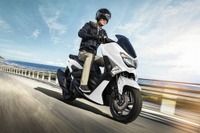 125ccスクーター ヤマハ NMAX、カラーリング変更へ 画像