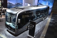 メルセデスベンツ、新世代の電動大型バス出展…グローバル公共交通サミット 画像