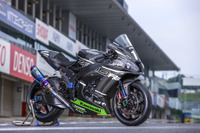 ファクトリー体制で鈴鹿8耐参戦のカワサキ、Ninja ZX-10RRをテスト［フォトレポート］ 画像