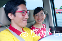 マイカー賃貸カルモ、初のTVCM放映　ウェブ版では、つぶやきシローがあるあるネタ［動画］ 画像
