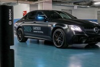 ボッシュの最新センサー、メルセデスベンツの自動バレーパーキングに採用…車両の誘導に必要な情報を伝達 画像