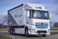 メルセデスベンツの電動トラック『eアクトロス』、2021年から量産へ…実証テストをドイツで開始 画像