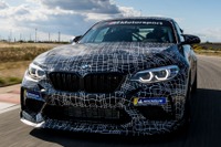 BMW M2 コンペティション にレーサー　8月3日に発表へ 画像