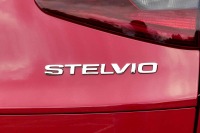 【アルファ ステルヴィオ クワドリフォリオ 新型試乗】SUVの形をしたスーパーカーだ…中村孝仁 画像