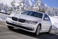 BMW 5シリーズ PHV、EVモードの航続は30%以上延長…欧州で改良 画像
