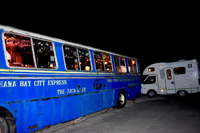 SNS映え間違いなし!話題の「The Old Bus」でキャンプ&車中泊を体験してみた! 画像