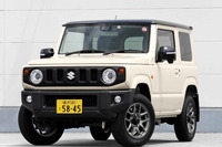 【スズキ ジムニー(AT車)新型試乗】「軽を買う」ではなく「小さな4WDを買う」イメージで…中村孝仁 画像