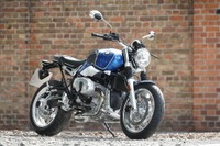 BMWモトラッド、R nineT に「/5」生誕50周年記念モデル 往年の名車を再現 画像