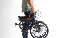 ドッペルギャンガー、車載向け16インチ折りたたみ自転車発売 14インチ相当のコンパクトサイズ 画像