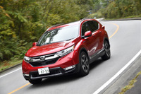 【ホンダ CR-V 新型まとめ】マイナーチェンジで何が変わったか…ユーティリティや価格、試乗記 画像