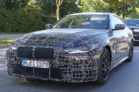 「コンセプト4」の巨大グリルはどうなる? 新型BMW 4シリーズ グランクーペ を目撃 画像