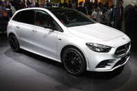 メルセデスベンツ Bクラス 新型にPHV、EVモード最大77km…フランクフルトモーターショー2019 画像