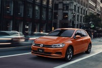 VW ポロ、特別仕様車「ポロ TSI コンフォートライン リミテッド」発売 LEDヘッドライトなど装備 画像