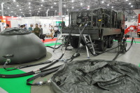9000万円の浄水車、防衛省が展示…危機管理産業展2019 画像