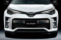 【トヨタ C-HR 改良新型】ワイドスタンス強調でスタイリッシュに進化、GRスポーツも新規設定 画像
