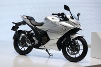 「油冷」エンジン復活！ スズキ ジクサー250…東京モーターショー2019［詳細画像］ 画像