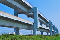 物流生産性向上に向けて特車通行許可制度の改善を検討へ 画像
