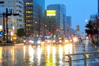 コネクテッドカーのワイパー稼働データで降雨状況把握 トヨタ×ウェザーニューズ、実証実験開始 画像