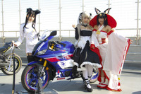 コミケ? ヤマハ YZF-R25 と アズールレーン で人気コスプレイヤーの撮影会…東京モーターショー2019 画像