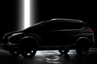 三菱自動車、新型クロスオーバーMPVをインドネシアで初披露 11月12日 画像