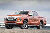 三菱 L200 新型、ピックアップトラック・オブ・ザ・イヤーに…英スコットランド 画像