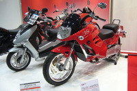 【東京モーターサイクルショー08】謎のATオートバイ…その正体は? 画像