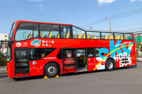 日本初、半分オープン+半分屋根付きの2階建バス 日の丸自動車興業が導入 画像