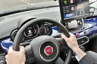 FCA、5G通信活用の新技術を発表…前方の危険をドライバーに警告 画像